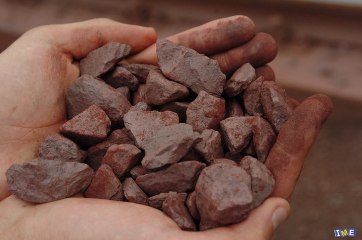 افت قیمت سنگ آهن در آستانه تعطیلات چین